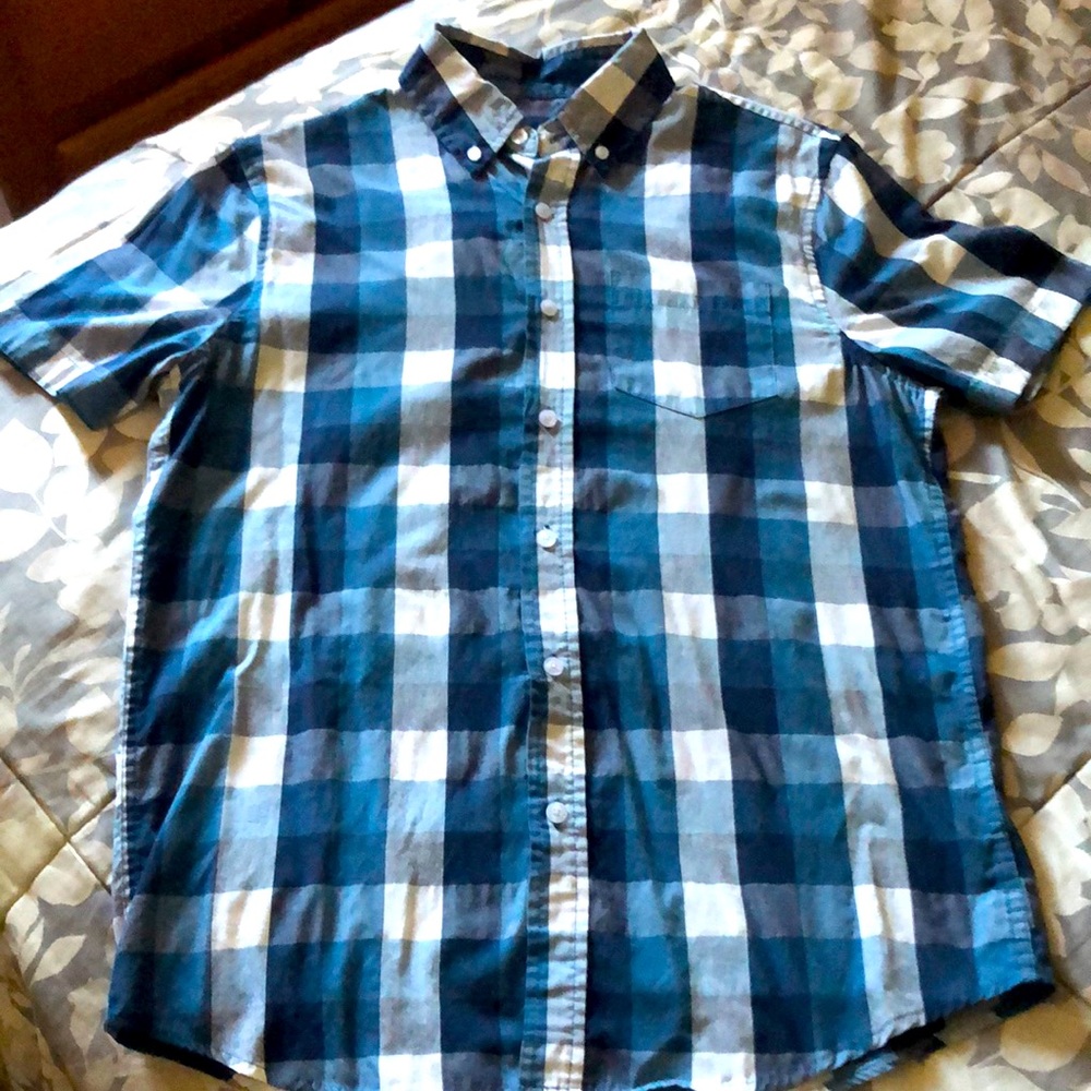 Lee Plaid Button Up Shirt